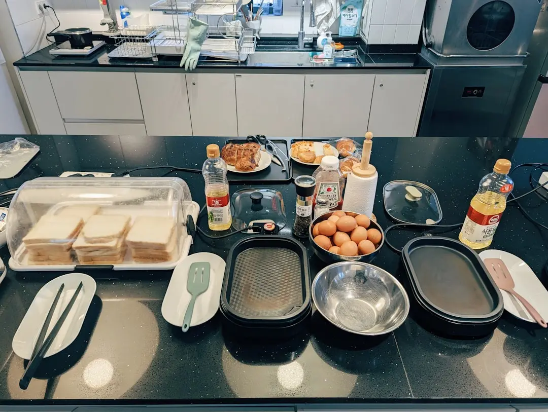 义乌奥茂饰品厂项链手链材质工艺对比与选购分析